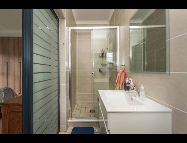 3 BEDROOM APARTMENT FOR SALE IN LINBRO PARK